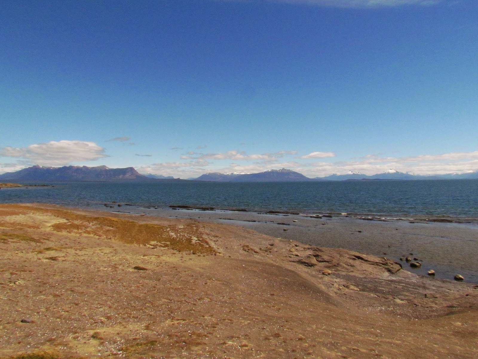 Vecinos de sector Dumestre de Puerto Natales preocupados por eventual instalación de planta salmonera