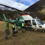 Helicóptero de Carabineros efectuó aero-rescate de un guardaparque desde el Parque Nacional Torres del Paine