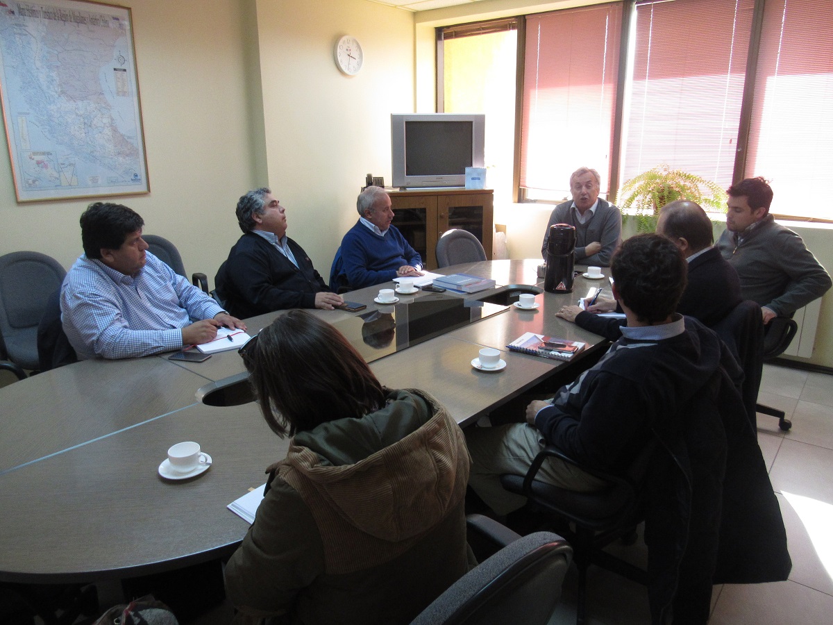 SEREMI de Obras Públicas de Magallanes recibió a la directiva de la Cámara Chilena de la Construcción