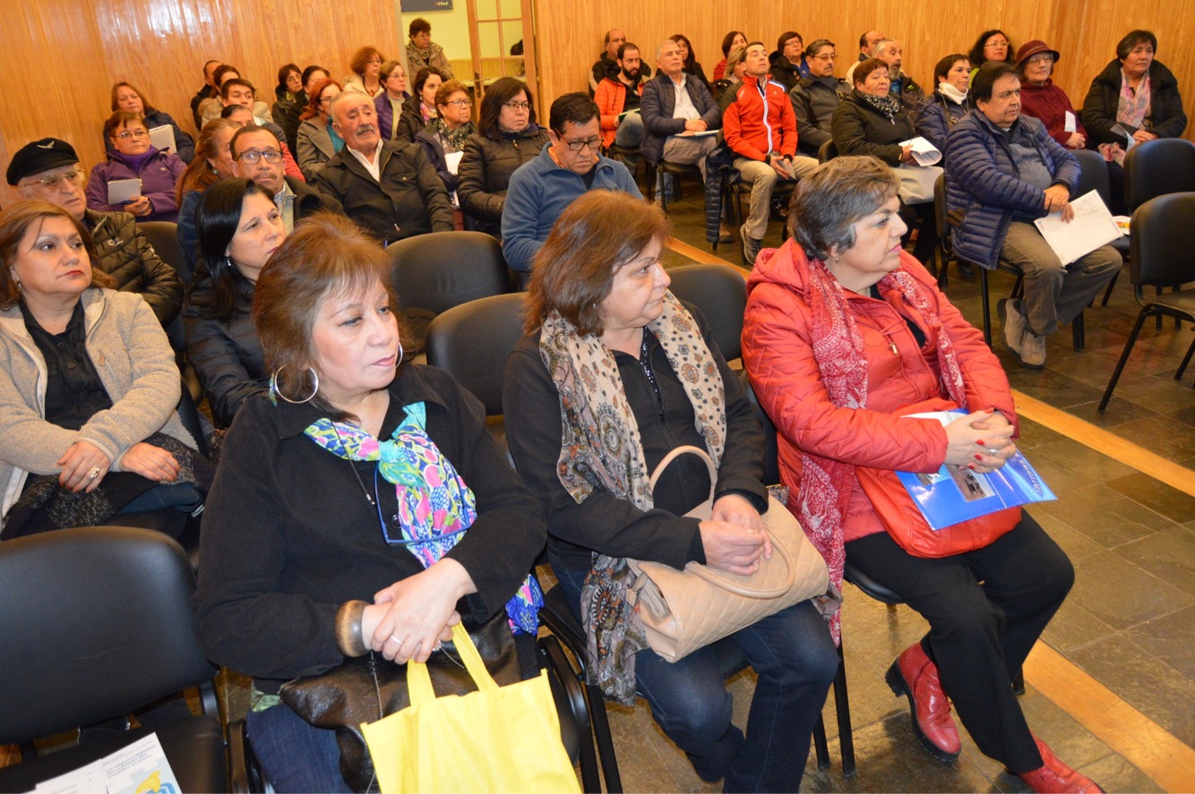 Alta convocatoria tuvo charla informativa de Aguas Magallanes realizada en Punta Arenas