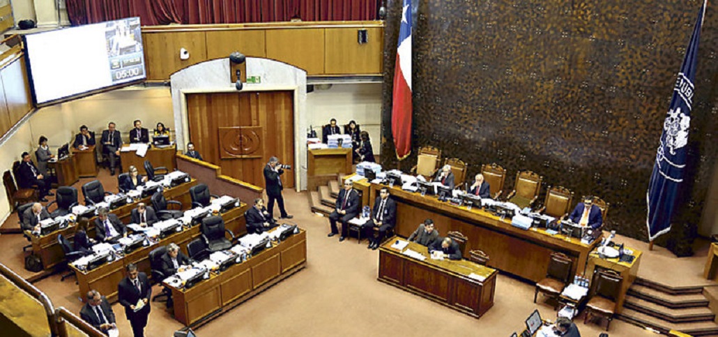 Senador Carlos Bianchi propone eliminar el fuero parlamentario