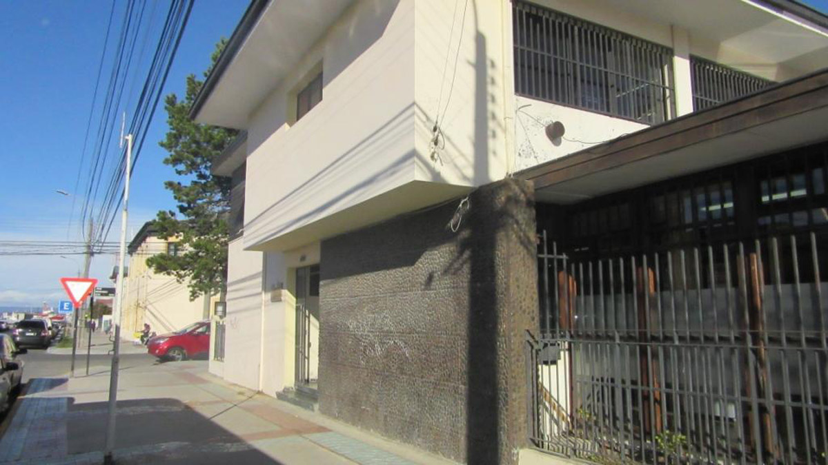 Se incrementa la tensión entre profesores y apoderados por paros de brazos caídos en establecimientos municipales de Punta Arenas