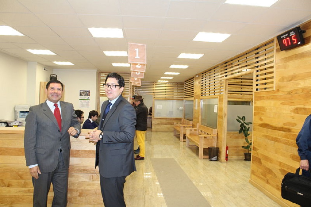 SEREMI de Justicia visita Notarías y Conservador de Bienes Raíces