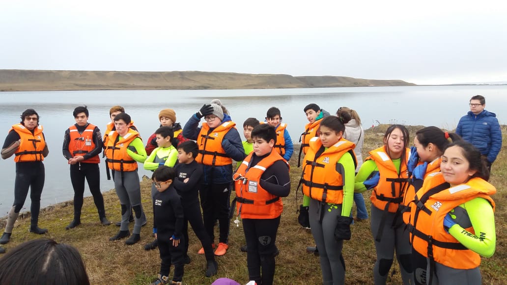 Más de 60 escolares aprendieron velerismo en Porvenir