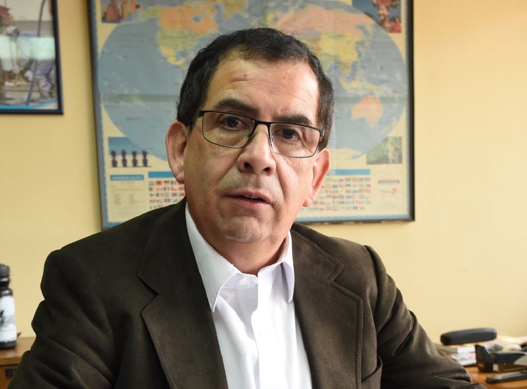 Alejandro Avendaño Presidente del Sindicato ENAP: «se debe bajar el valor del plan de las mujeres con cargo a las Isapres”