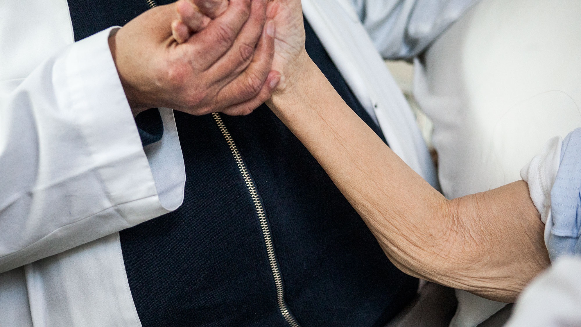 Doctor Ramón Lobos: “Tenemos que tener a nuestros adultos mayores en movimiento”