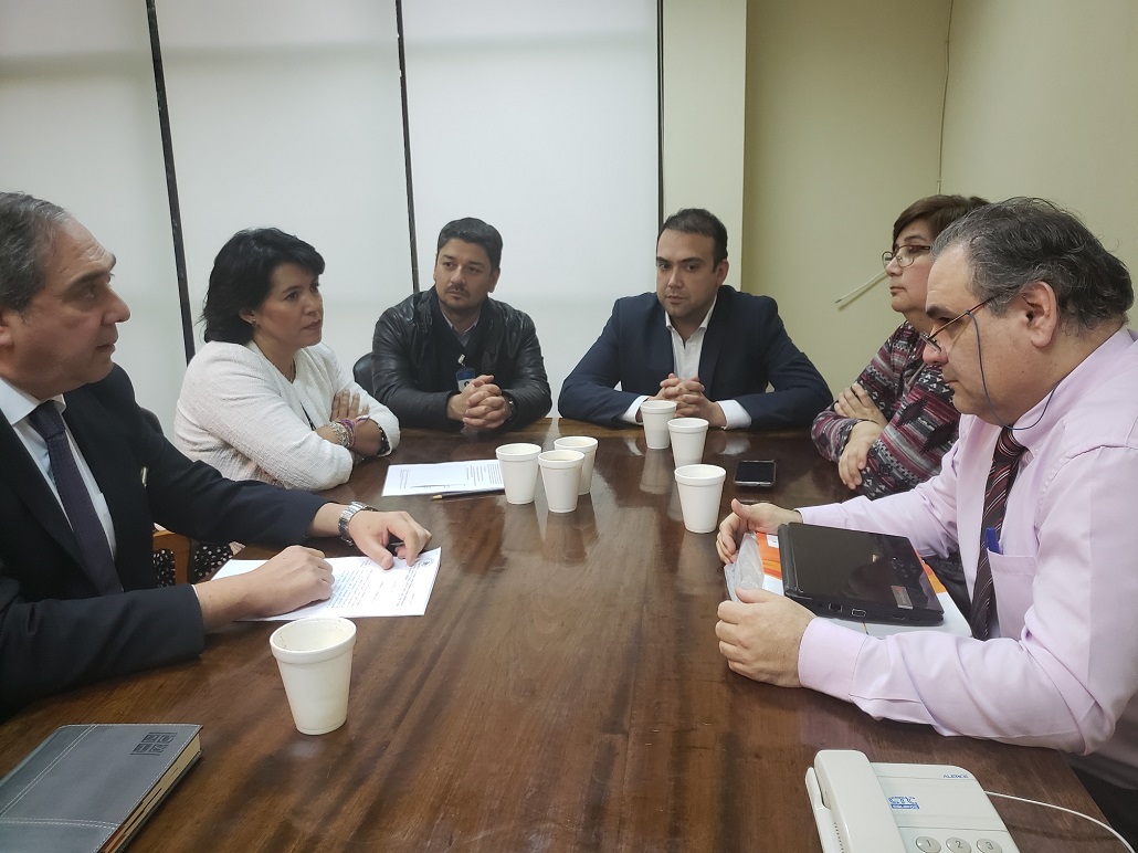 Senador Carlos Bianchi: “Esperamos que llegada de Subsecretario permita avanzar en solucionar conflicto que mantiene a 12 mil estudiantes sin educación en Punta Arenas”