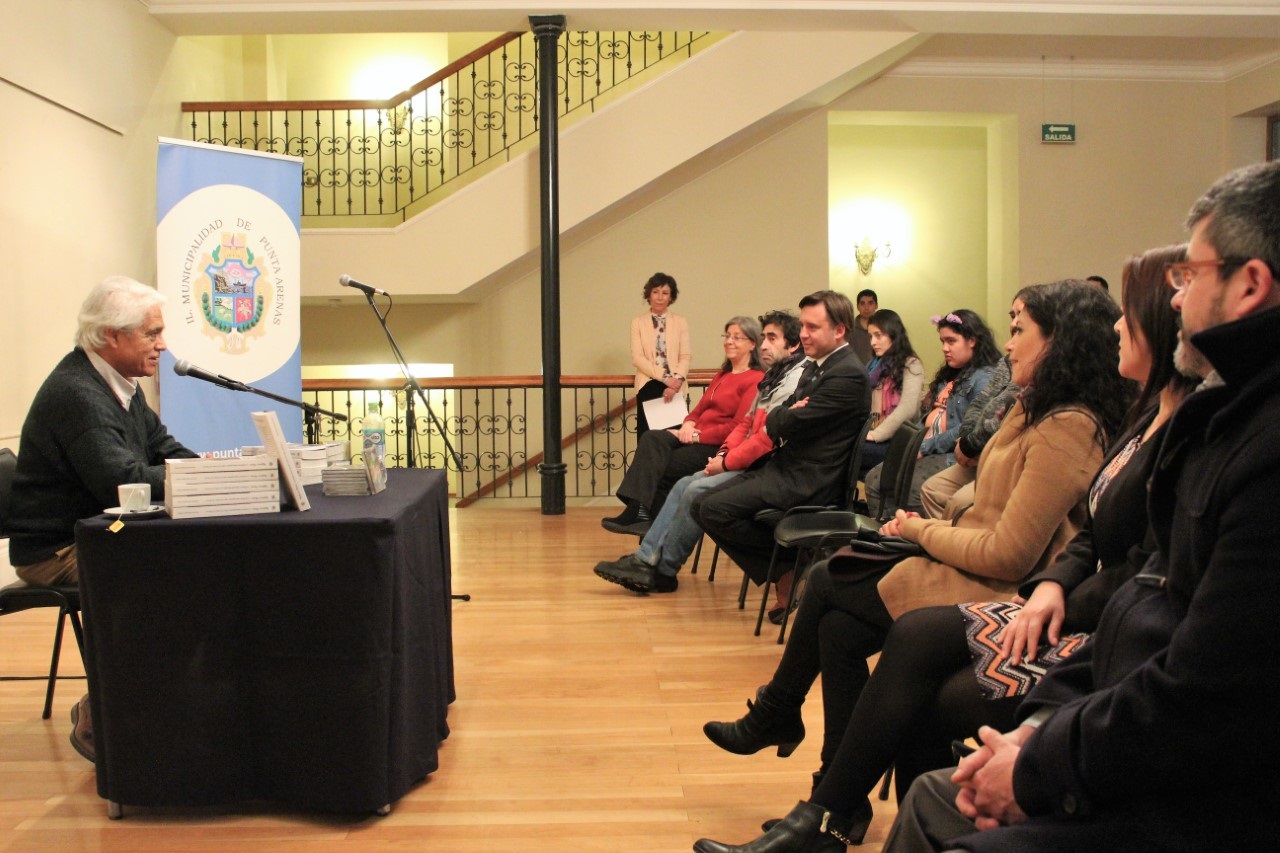Con clase magistral a niños cerrará su visita a Punta Arenas el destacado pianista chileno Roberto Bravo