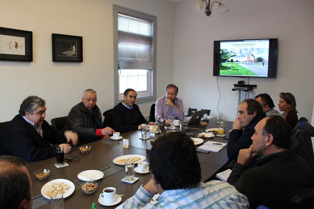 Club Hípico expone Plan Maestro para sus terrenos a CChC Punta Arenas