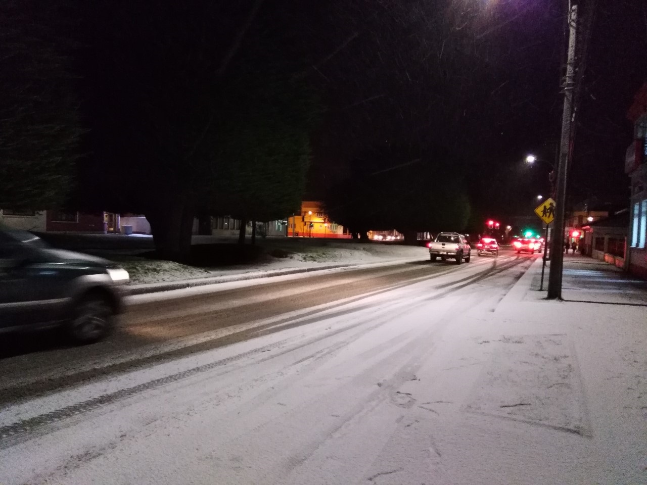 Nieve y escarcha en las calles de Punta Arenas esta mañana