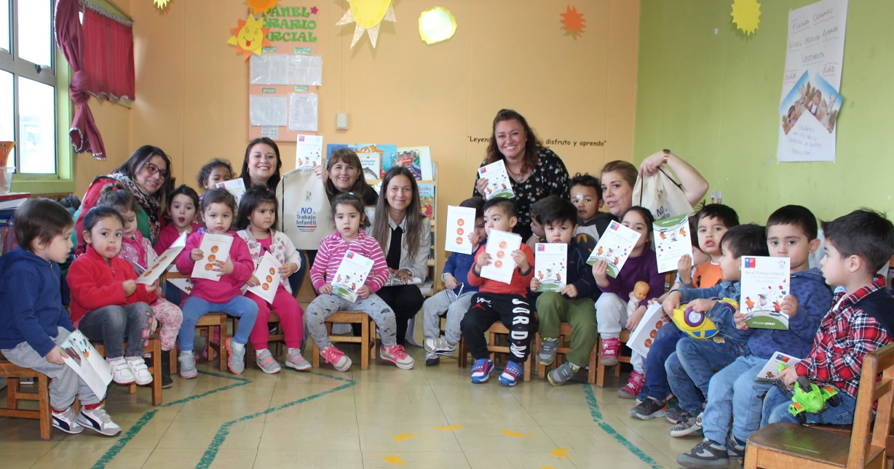 Seremi del Trabajo visita a niños de jardines infantiles en el Día Mundial contra el Trabajo infantil