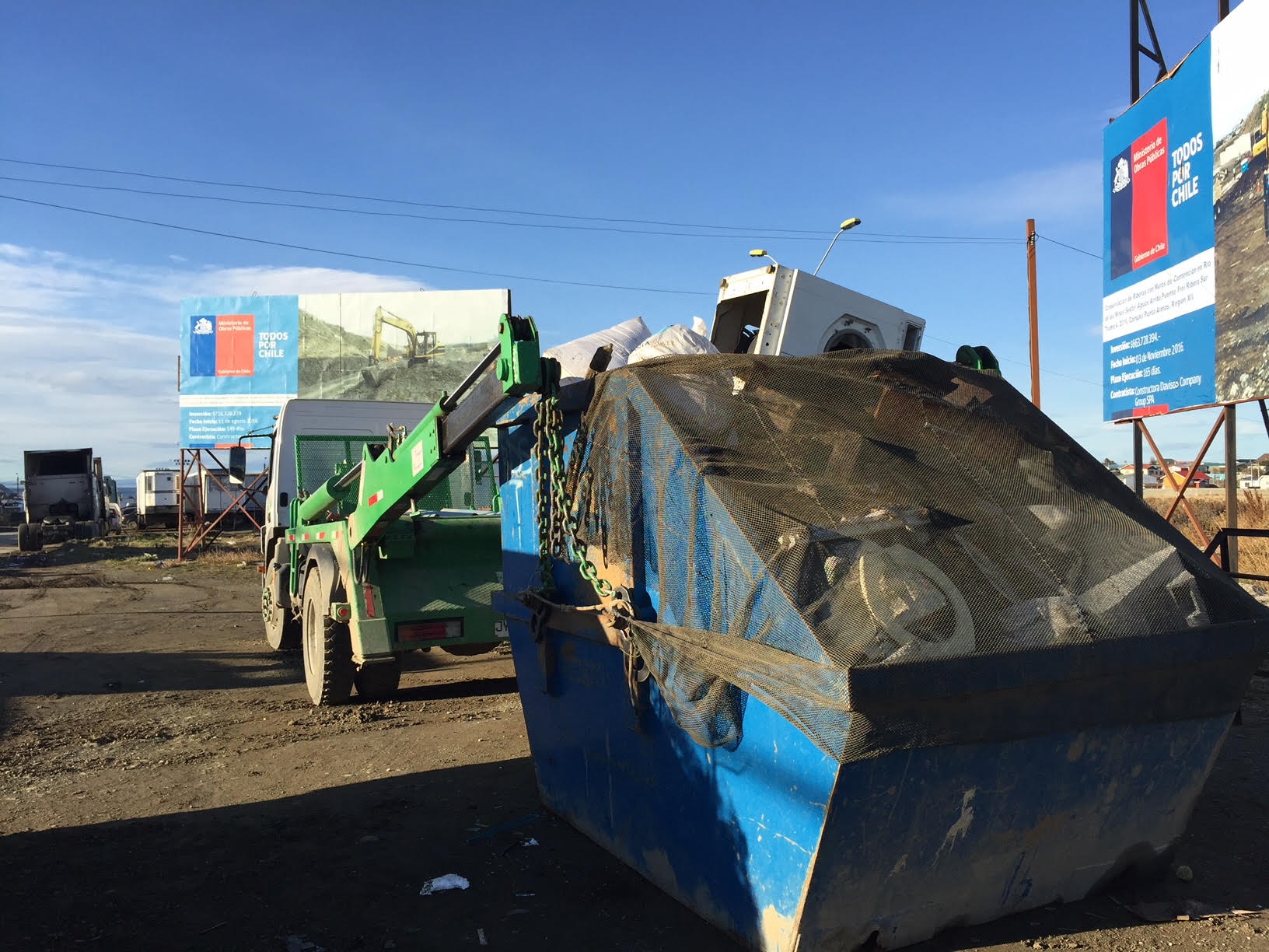 Operativo de retiro de escombros benefició a la Población Santos Mardones de Punta Arenas