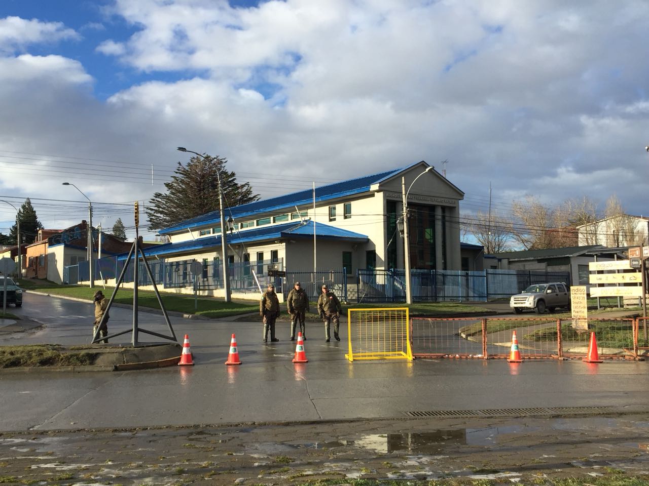 Juicio oral por agresión contra tres jóvenes en Natales se ha desarrollado sin incidentes