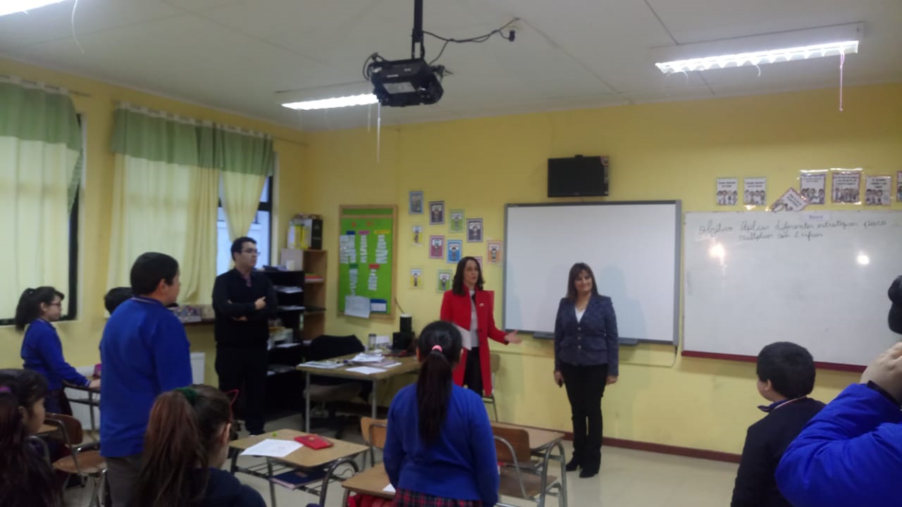 Seremi de Gobierno, Yanira Lara, dio  a conocer el “Plan Todos al AULA” en la Escuela 18 de septiembre