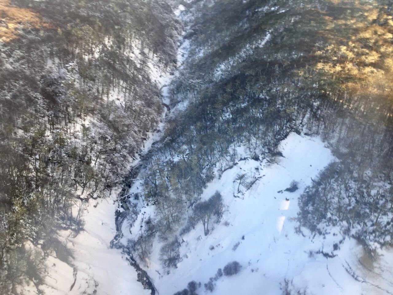 Gobernación de Magallanes realiza sobrevuelo de los ríos Las Minas y San Juan