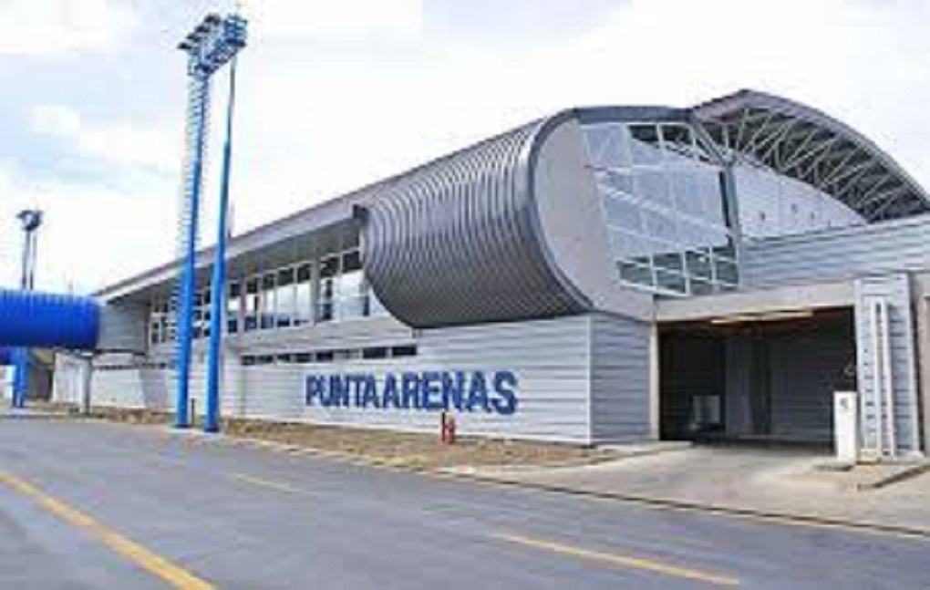 Cancelan vuelos en el Aeropuerto Presidente Ibañez de Punta Arenas por condiciones climáticas