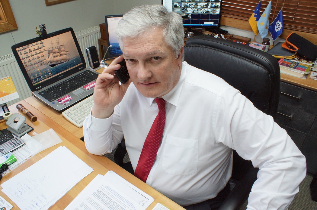 Consejero Alejandro Kusanovic califica de «cantinfleo» el conflicto y toma en la Universidad de Magallanes