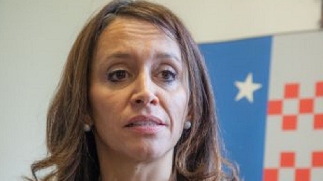 Ex SEREMI de Gobierno de Magallanes Yanira Lara difunde las razones de su renuncia al cargo