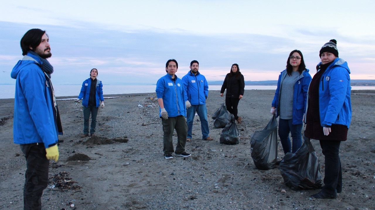Basura Challenge: El reto ecológico  mundial que llegó a Punta Arenas