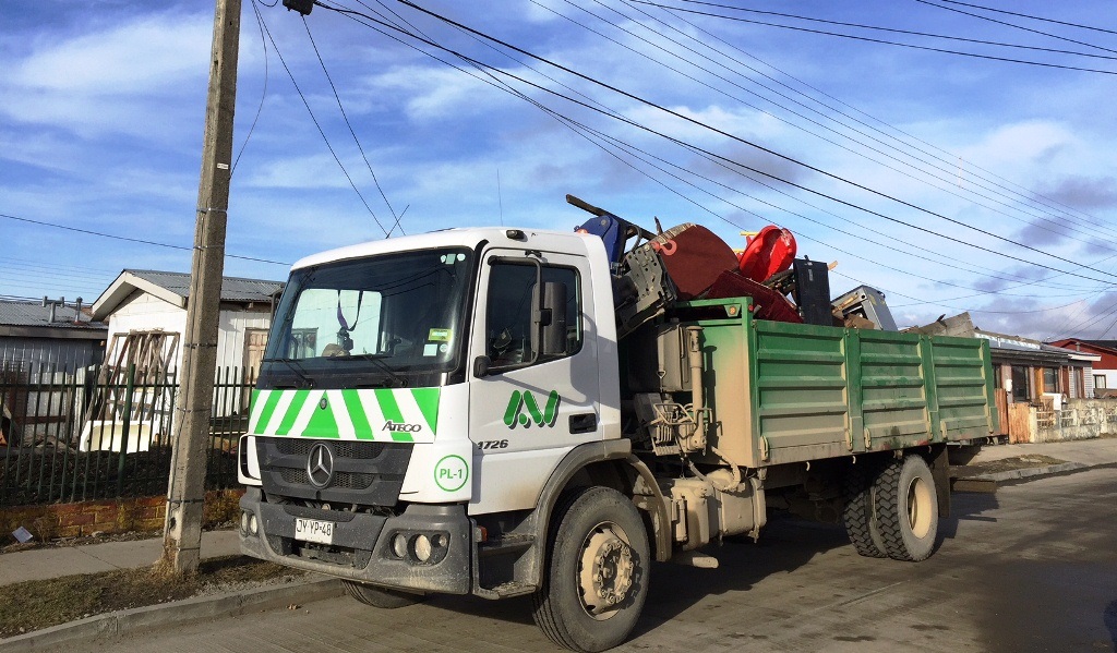 Camión recolector de cachureos llegó a Villa los Españoles y Población Chorrillos