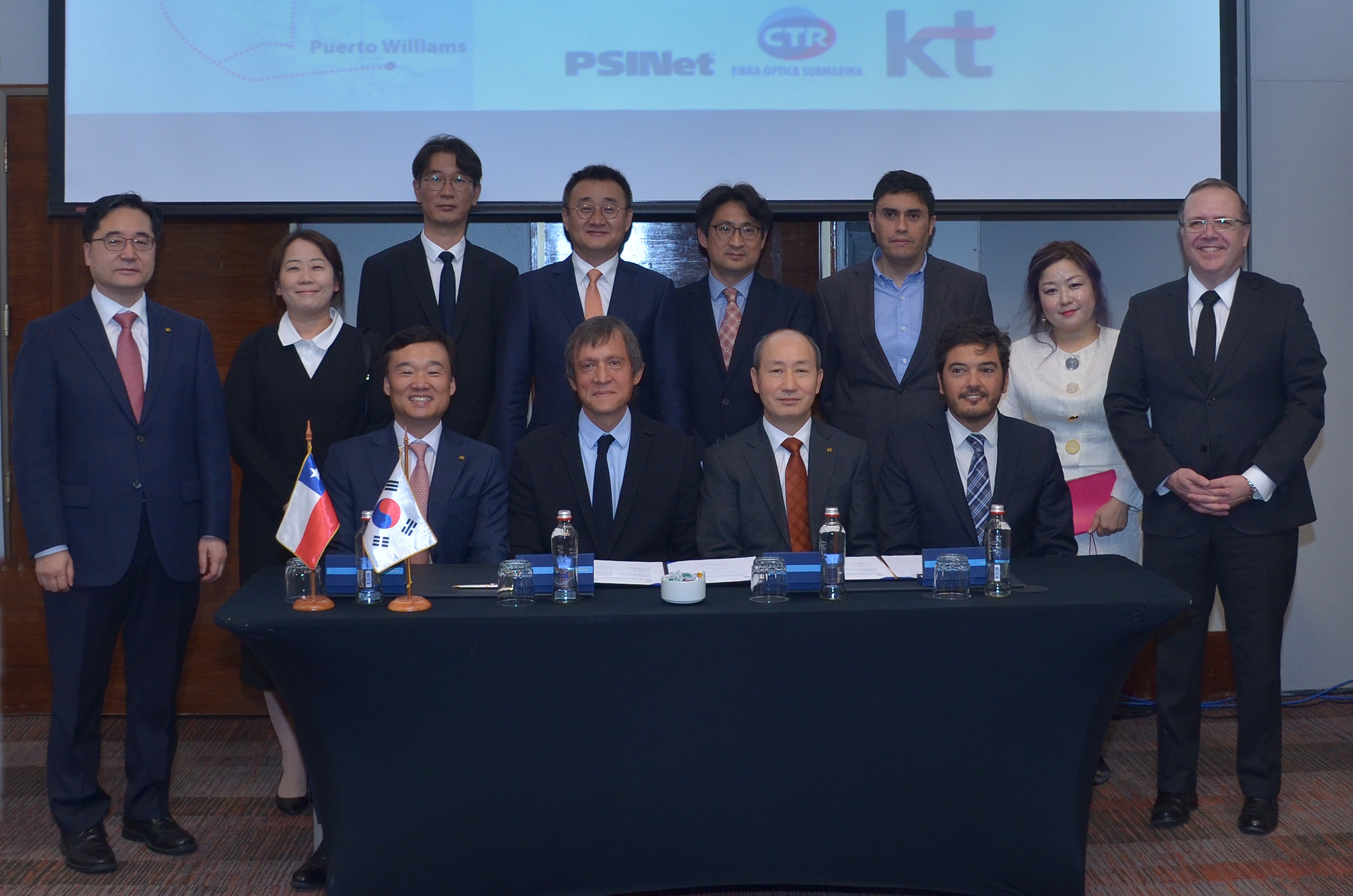 CTR y PSINET firman acuerdo con empresa coreana KT Corporation para potenciar proyecto de Fibra Optica Austral