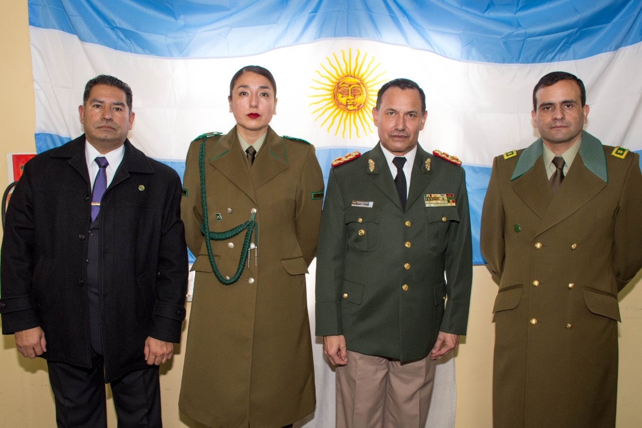 General de Carabineros de Chile. Jefe de Zona XII Magallanes y Antártica Chilena, participó del Octagésimo Aniversario de Gendarmería Argentina.