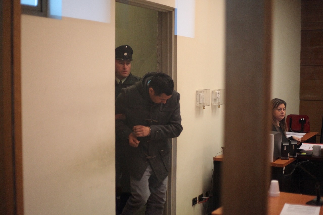 Formalizan a avezado delincuente detenido cuando intentaba salir de Punta Arenas con joyas robadas