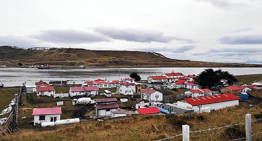 Vecinos de Río Verde reclaman a la autoridad regional que no se autorice el uso de tronaduras en Mina Invierno de Isla Riesco