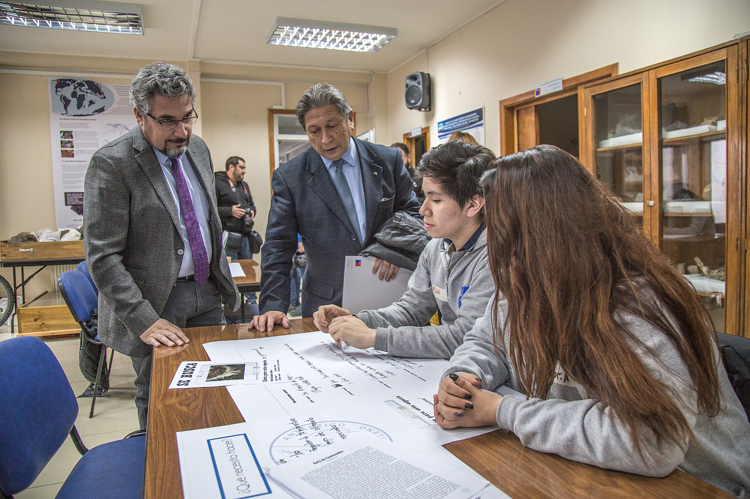 Presentan alianza de colaboración entre INACH y Liceo María Behety