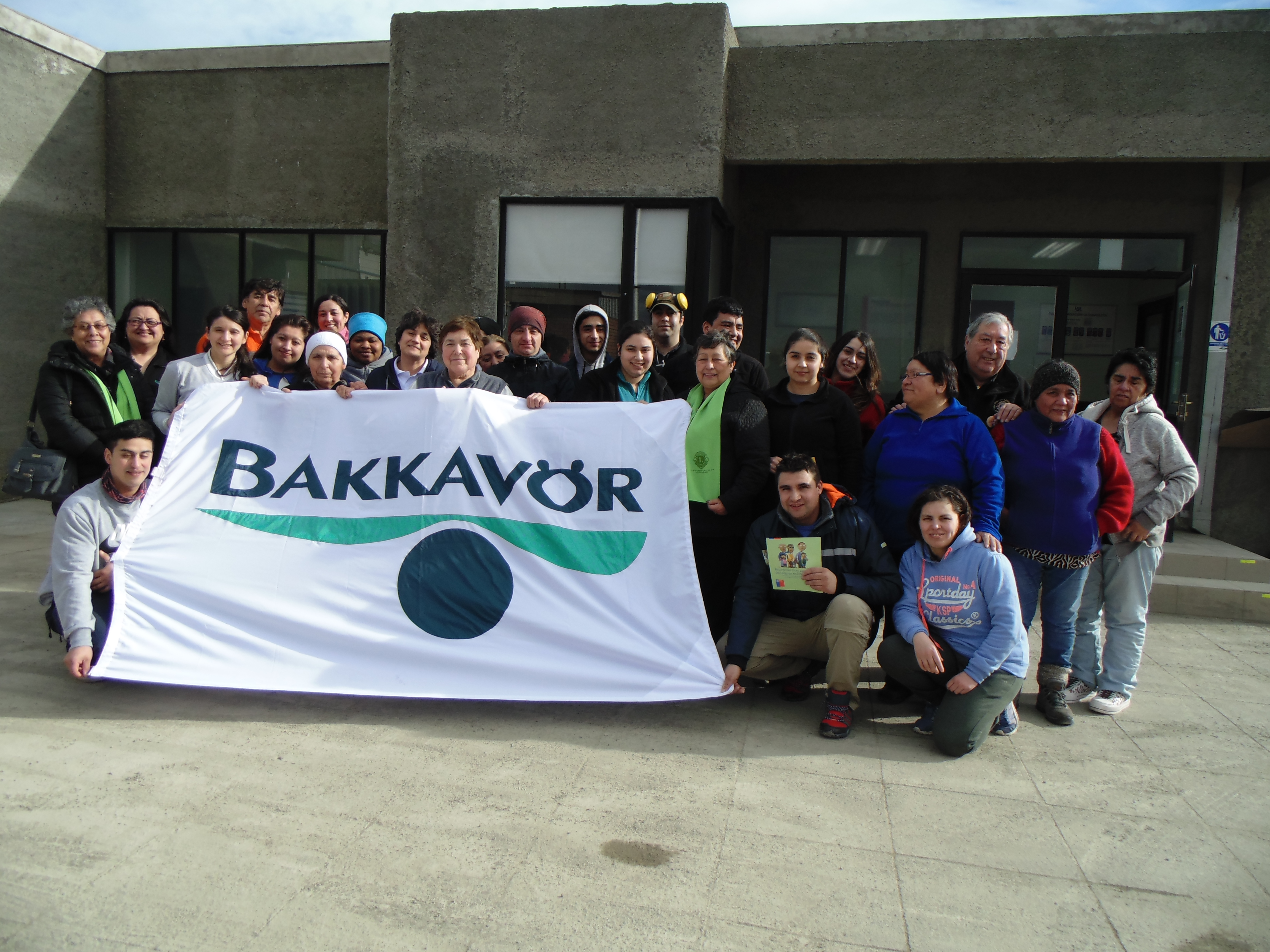Con visita del Club de Leones Cruz del Sur, Bakkavor Chile dan inicio a su campaña para Jornadas por la Rehabilitación 2018 en Magallane