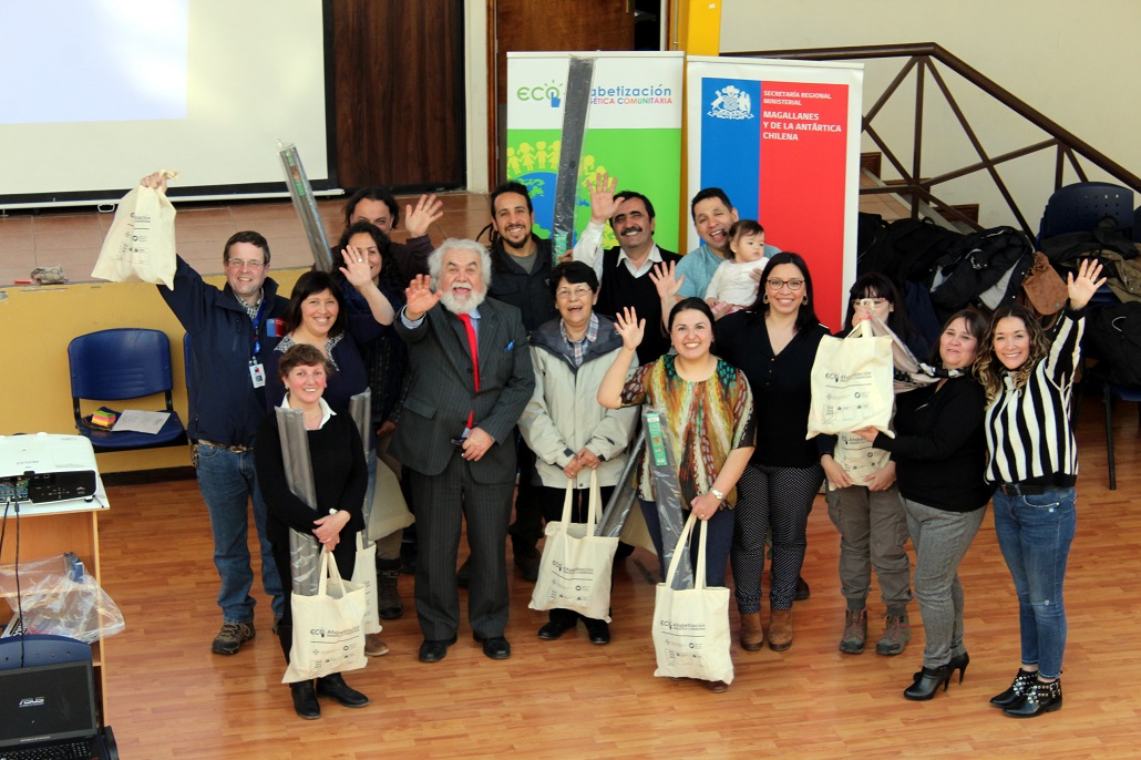 Familias de San Gregorio y Laguna Blanca se beneficiaron con Programa de Eco Alfabetización Energética