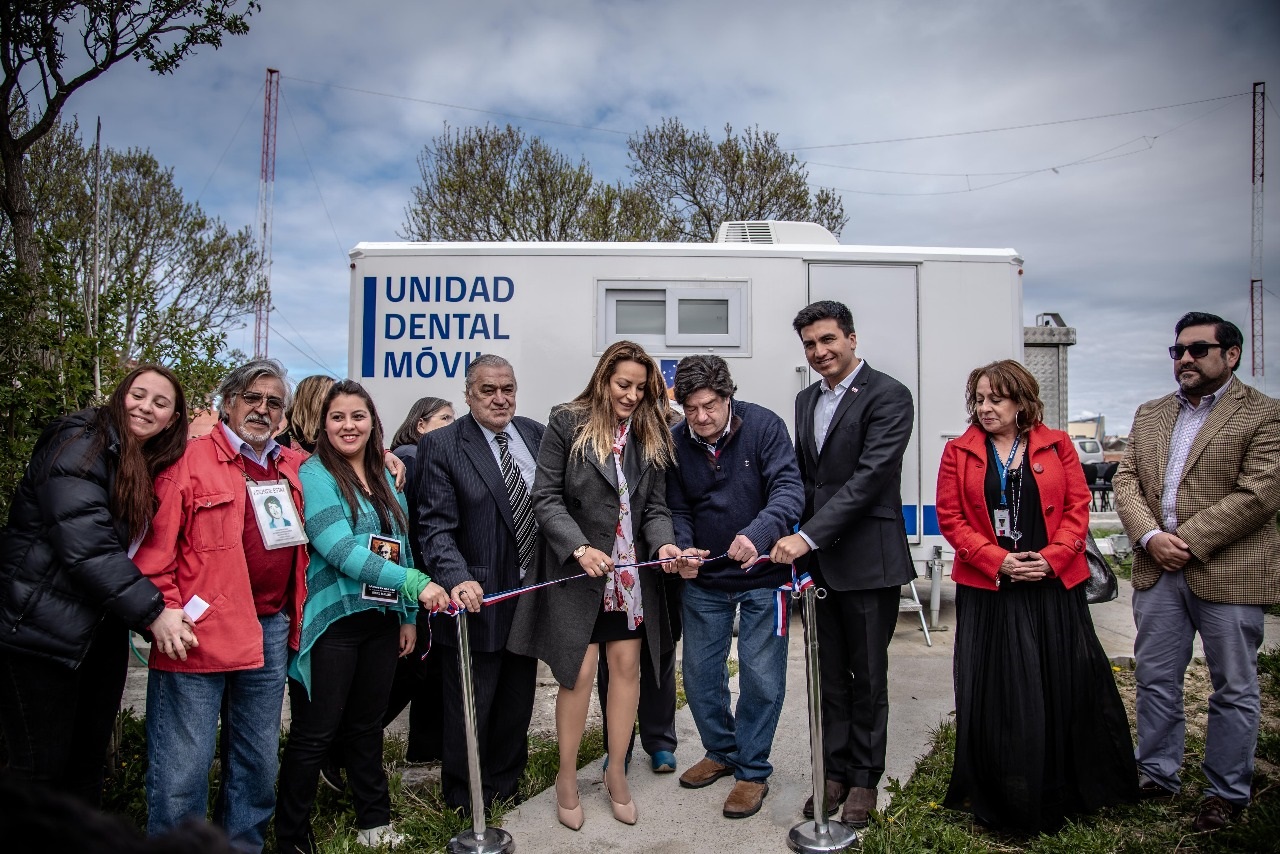 Intendenta Regional y autoridades de Salud inauguraron Unidad Dental Móvil del Programa PRAIS en Punta Arenas