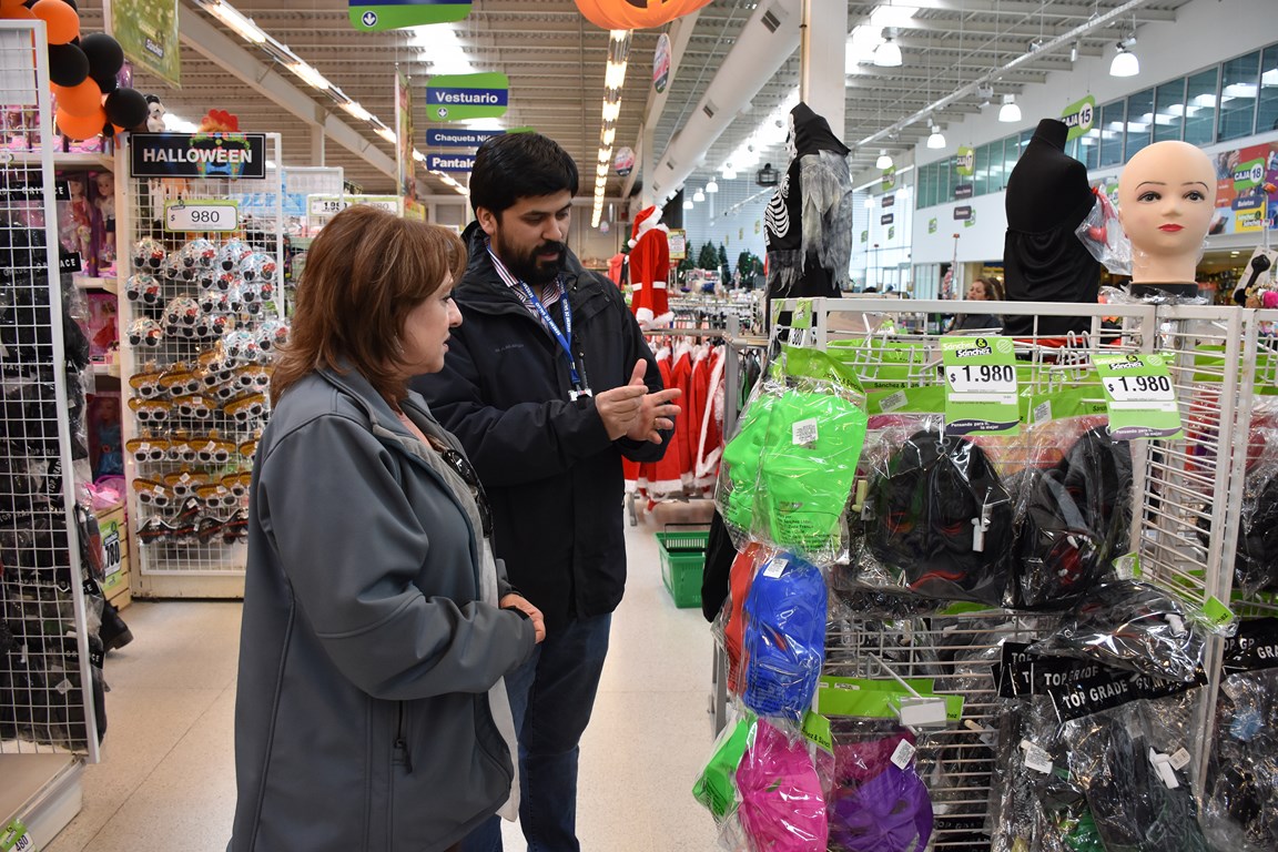 SEREMI de Salud intensifica inspecciones a la venta de productos para Halloween en Punta Arenas