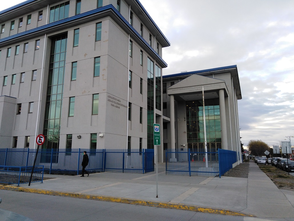 Padre que violó a su hija de 14 años en Puerto Natales fue enviado a cumplir 8 años de cárcel