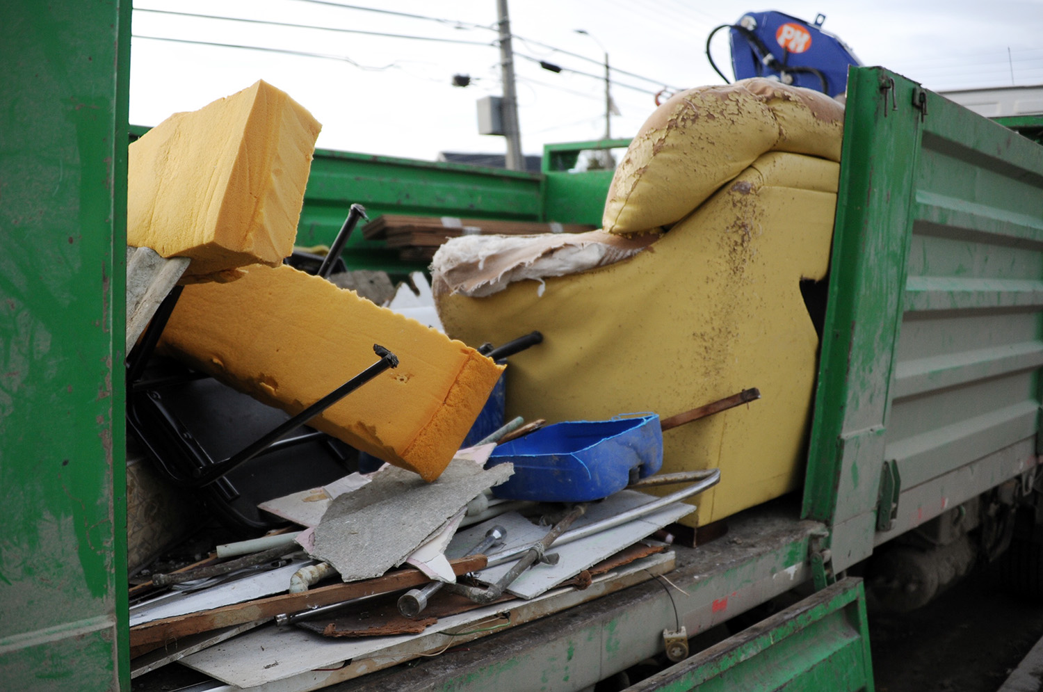 Desde Población Cecil Rasmussen fueron retirados 220 metros cúbicos de desechos