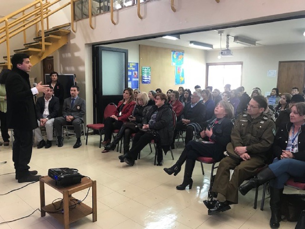 Gobernación de Magallanes conmemora el Día Internacional de la No Violencia en Contra de la Mujer, con Diálogo Ciudadano