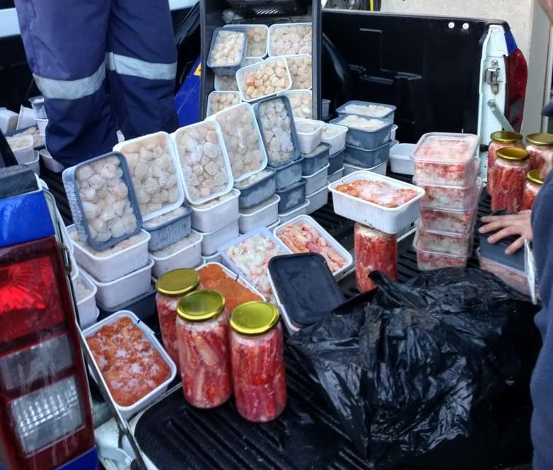 PDI en conjunto con Sernapesca Magallanes incautan más de 100 kilos de ostión y centolla