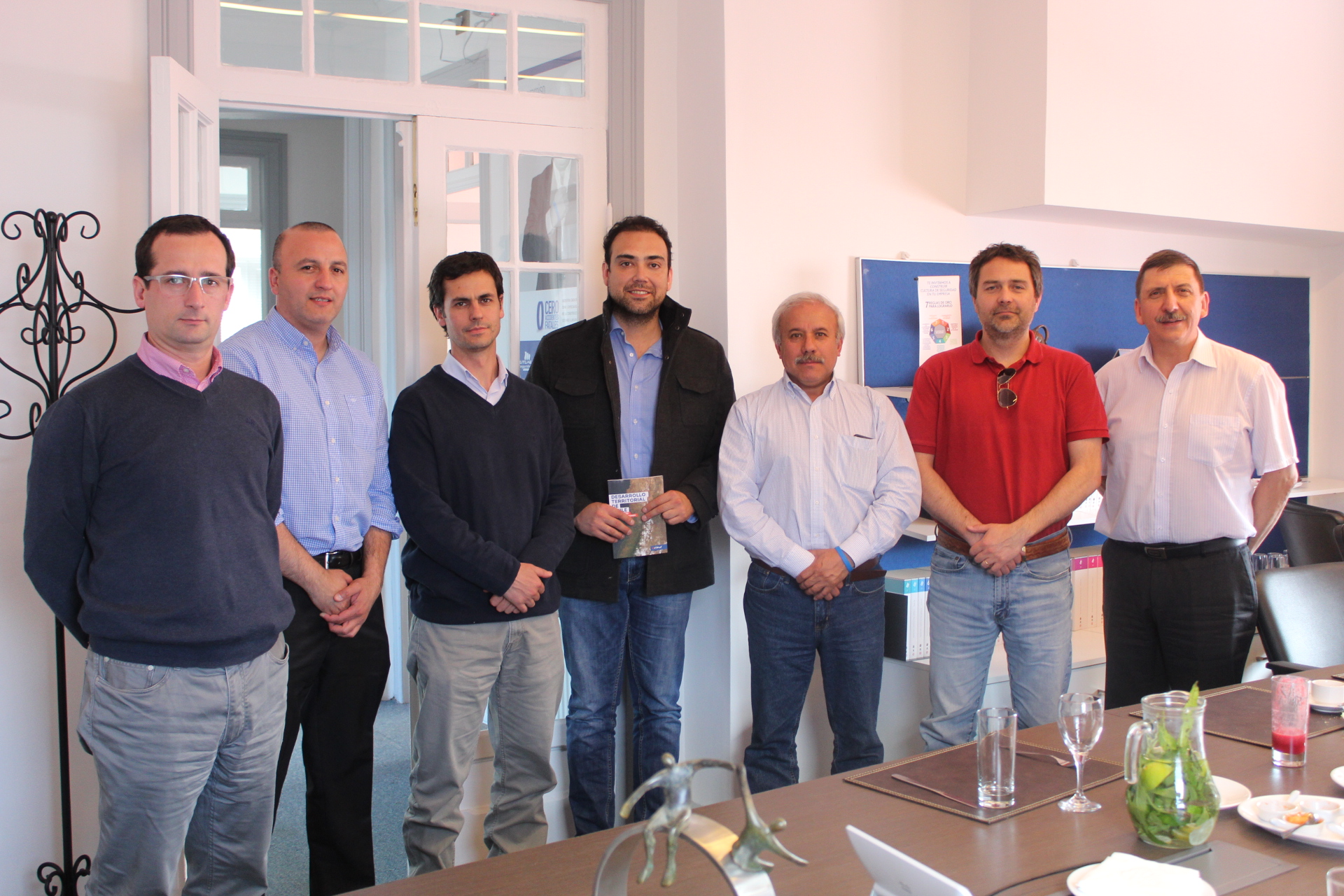 CChC Punta Arenas se reunió con diputado Karim Bianchi
