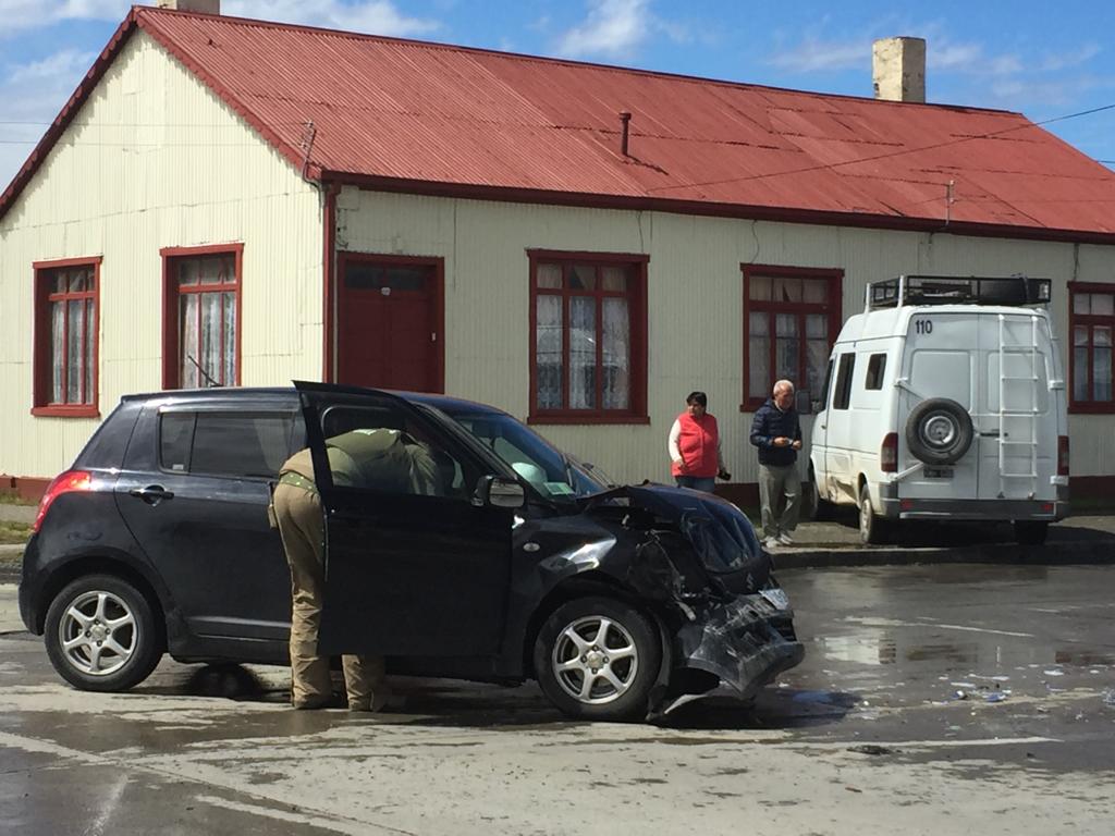 Diversos choques vehiculares en Punta Arenas marcaron la agenda policial de hoy lunes 3 de diciembre