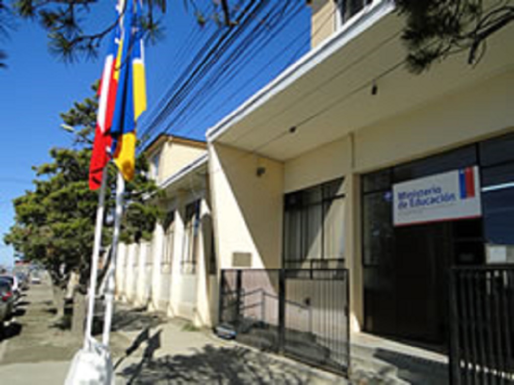 Funcionarios de la SECREDUC de Magallanes radicalizan su movimiento ante despidos ilegales y arbitrarios