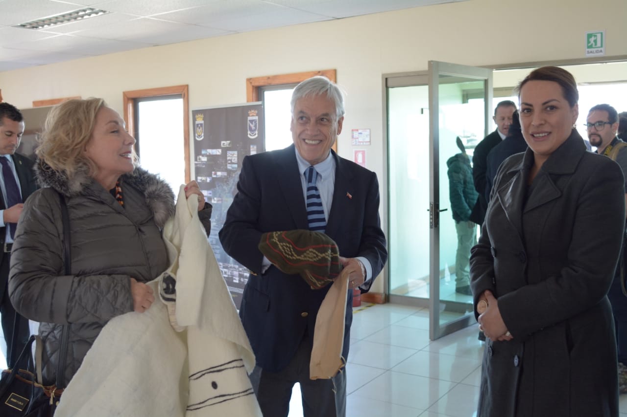 Presidente Sebastian Piñera llegó nuevamente a la región para viajar mañana a la Antártica