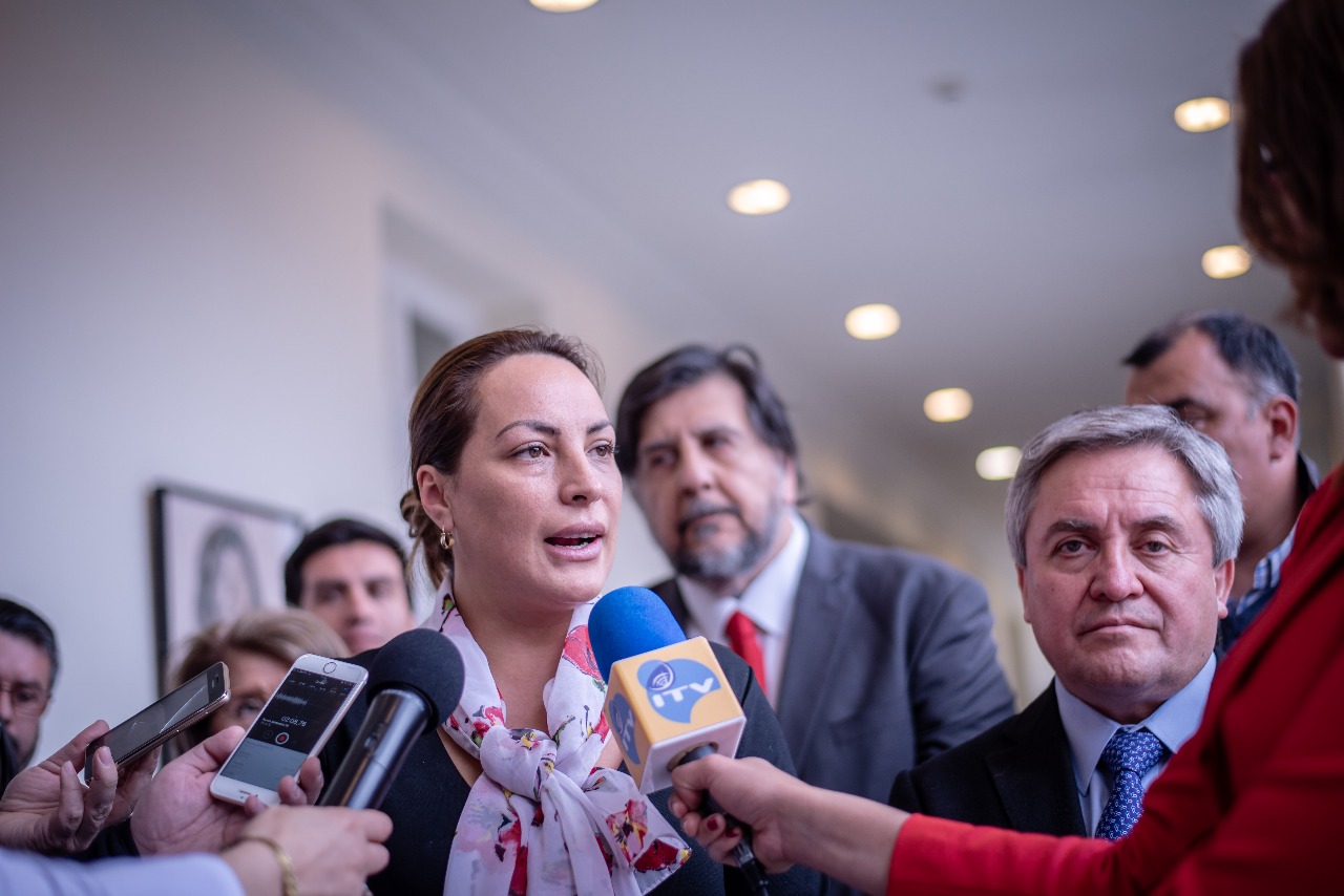 Intendenta María Teresa Castañón junto a Comité Político, entrega balance de visita presidencial a la región