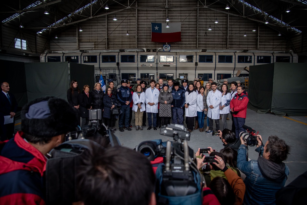 Primera Dama y Presidente Piñera anuncian primer operativo geriátrico para adultos mayores en Magallanes