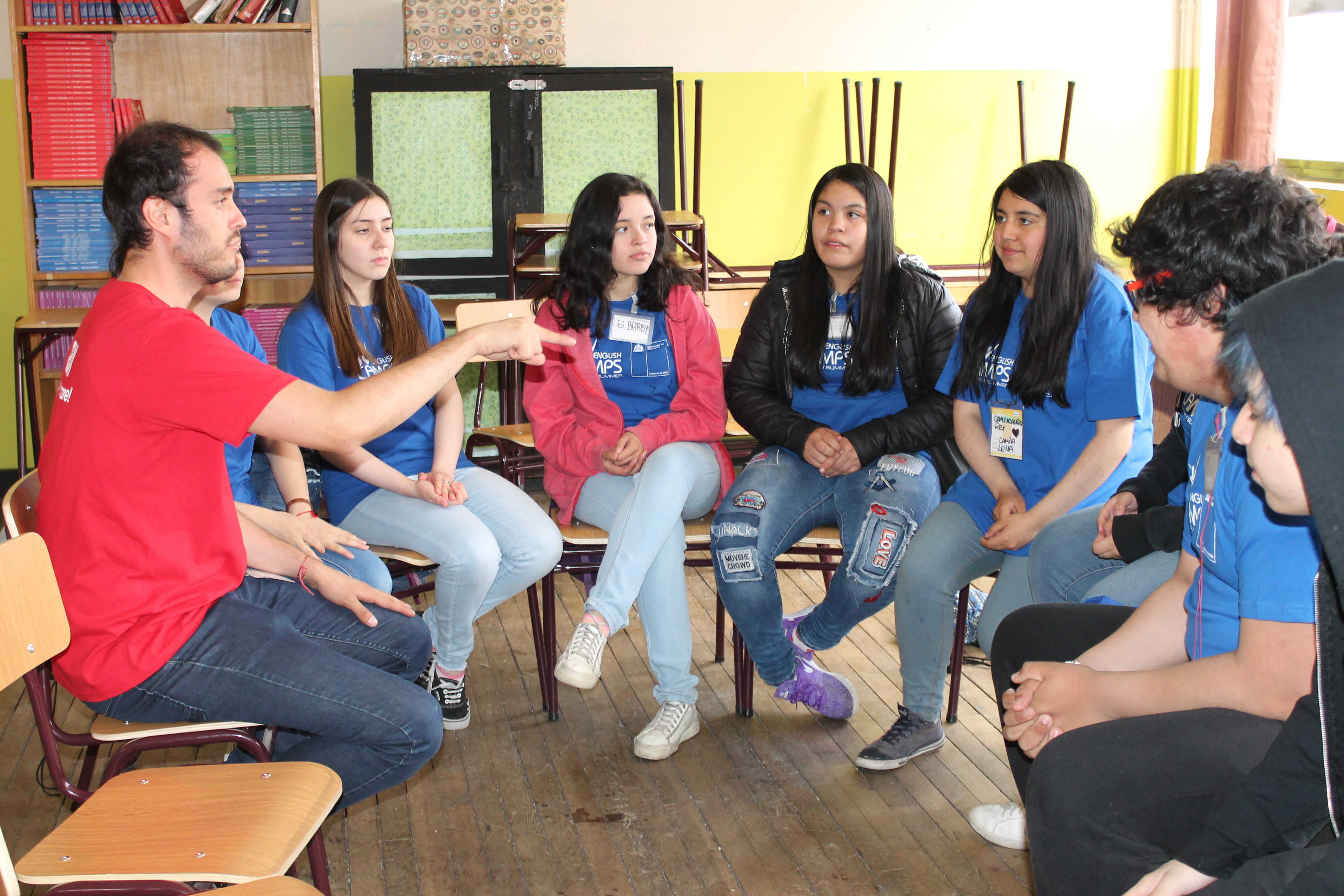 Estudiantes magallánicos mejorar su uso del inglés en Campamento de Verano