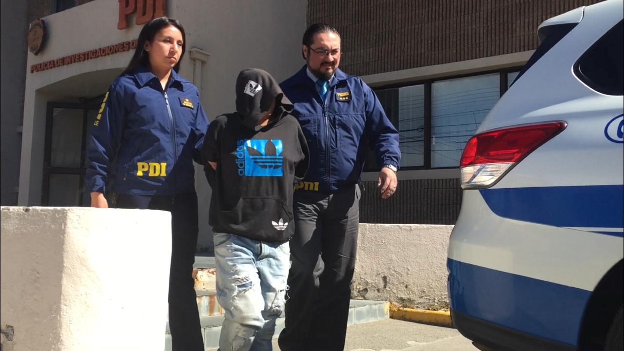 PDI logra la detención de una mujer prófuga de la justicia que en el Carnaval de Invierno 2015 apuñaló a un hombre: la mujer era buscada por quebrantar la condena