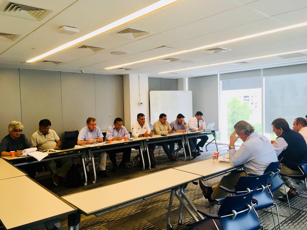 Sindicatos unidos de la Empresa Nacional del Petróleo rechazan despidos en reunión con directivos de la estatal