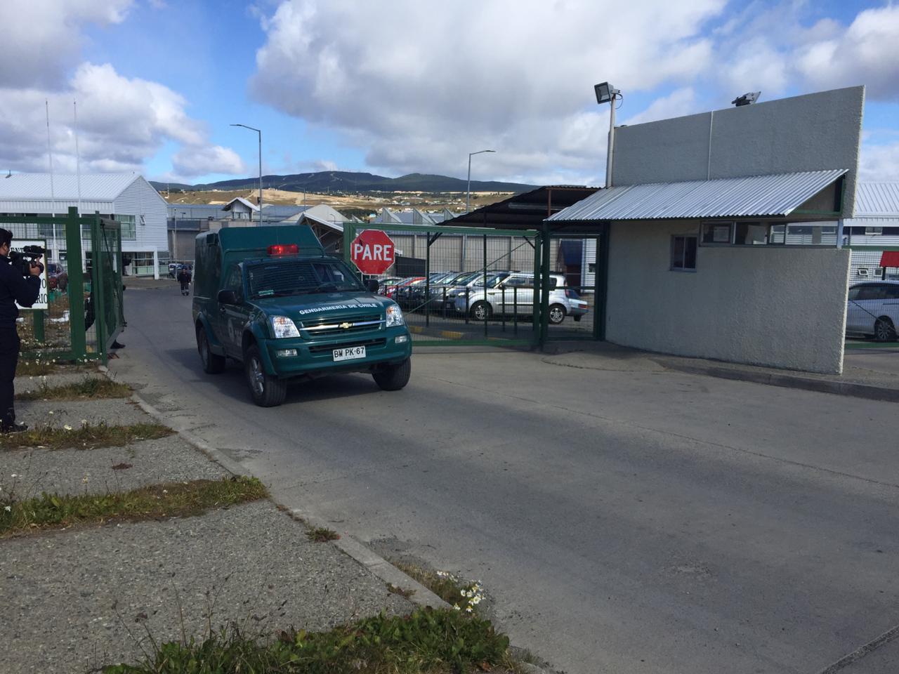 Al menos diez reos de la carcel de Punta Arenas se autoinfirieron heridas en protesta contra los jueces y fiscales