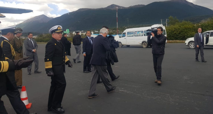 Presidente Piñera recorrerá el canal Beagle en un buque de la Armada