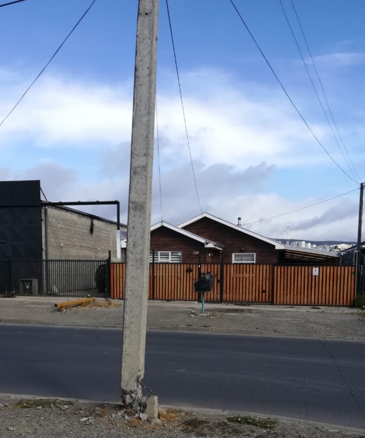EDELMAG informa del reemplazo de postes de alumbrado público en Punta Arenas