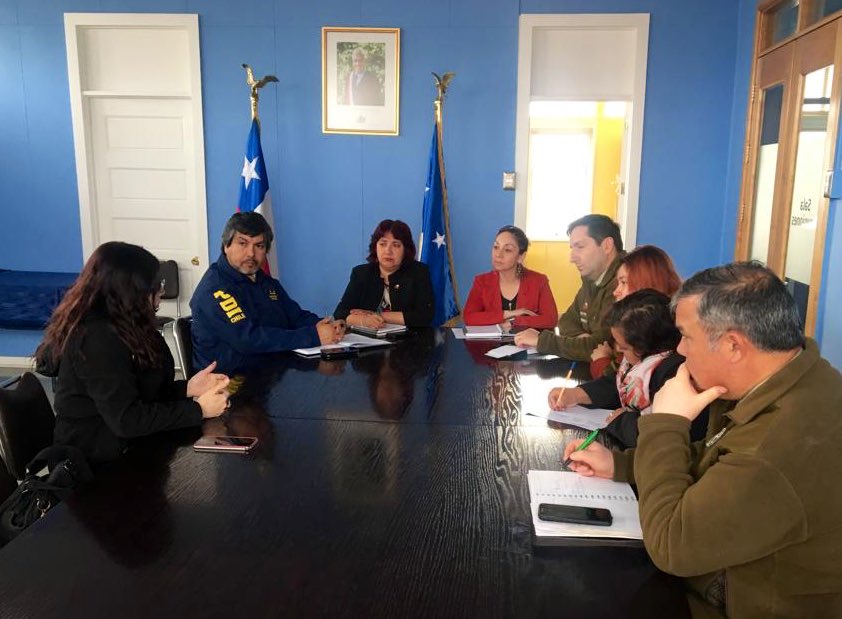 Carabineros, PDI, juntas de vecinos y autoridades provinciales se reunen para enfrentar los problemas de seguridad ciudadana de Ultima Esperanza